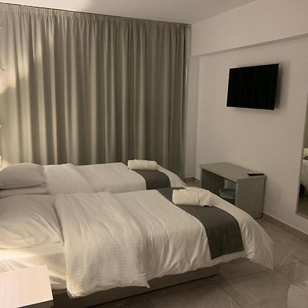 La Veranda Hotel Larnaca Zewnętrze zdjęcie